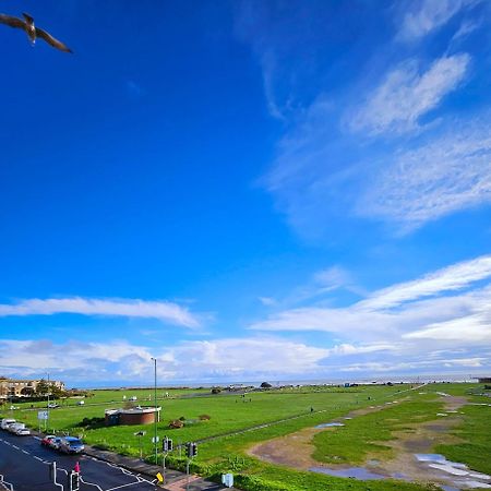 Seaview 2 Bedroom Apartment Littlehampton Dış mekan fotoğraf